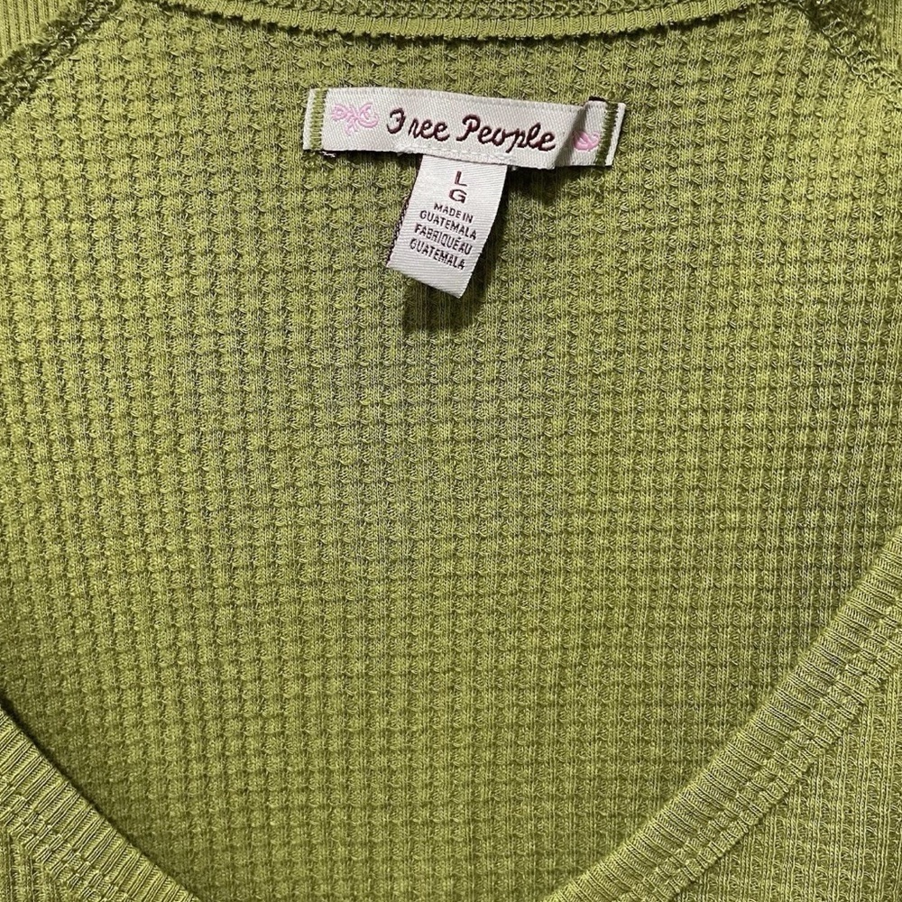 Free People Olive Green Waffle Knit Thermal Top Womens Large V Neck Boho - Picture 3 of 5